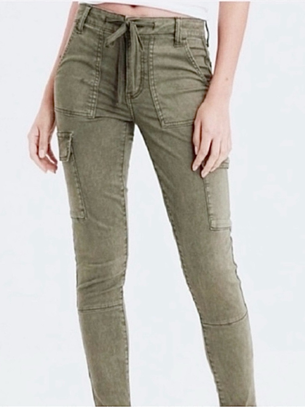 American Eagle | Green Skinny Leg Cargo Pants